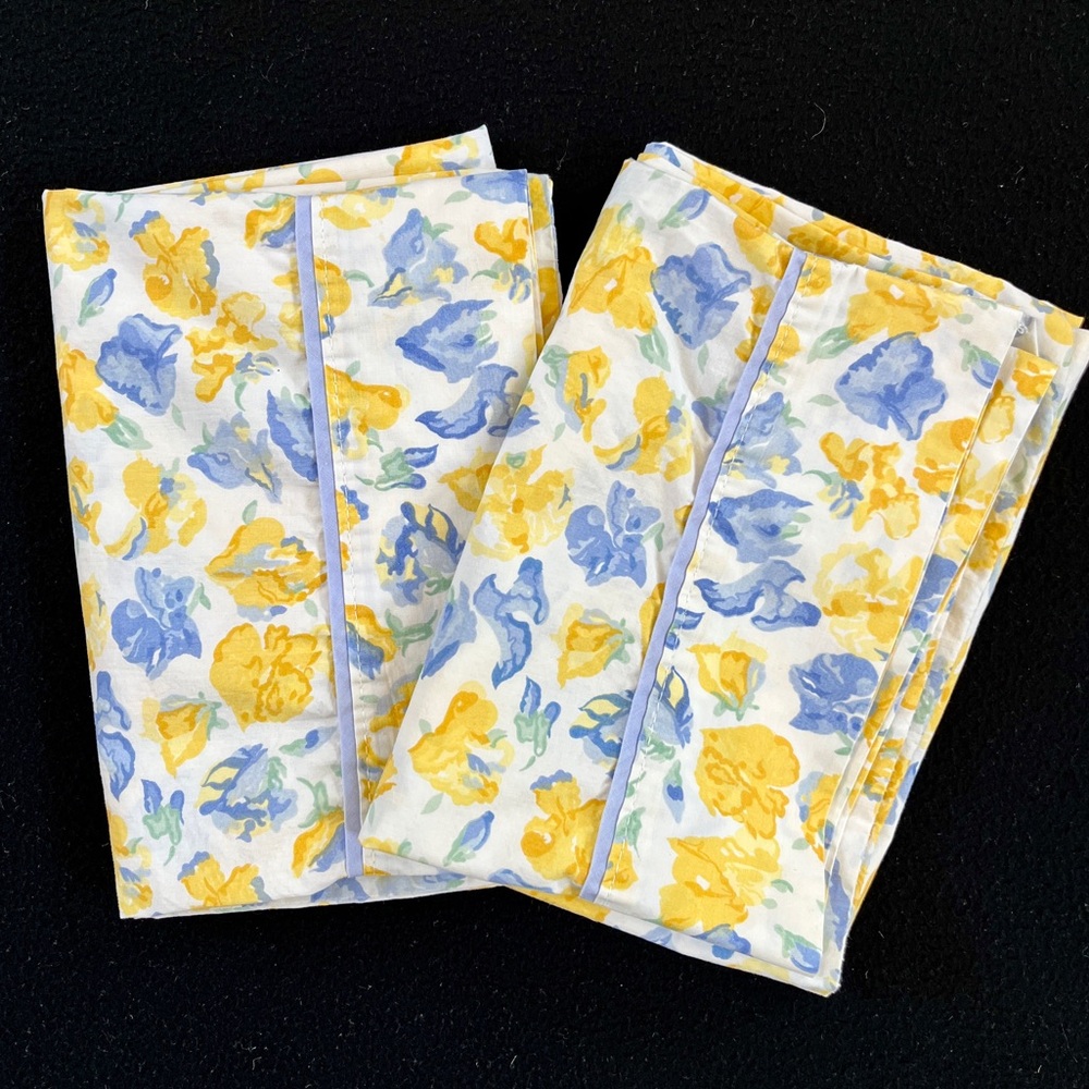 x2 Vintage Laura Ashley Charlotte Confetti Standard Pillowcases Blue Yellow